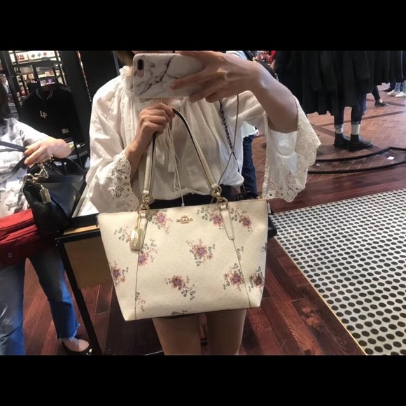 Coach floral large zip shoulder handbag - Picture 5 of 6